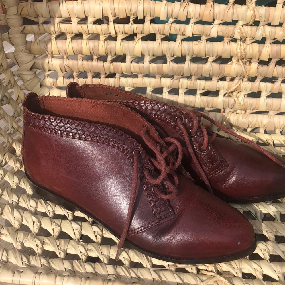 Jessica Farrell vintage 1980’s red leather booties NEW